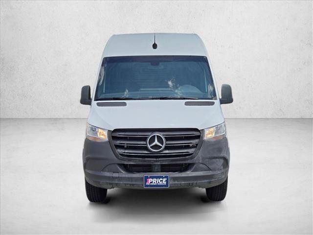 Used 2021 Mercedes-Benz Sprinter 2500 image 2