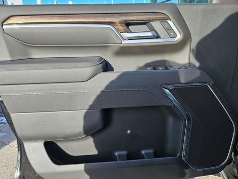 New 2025 Chevrolet Silverado 3500 LT w/ Z71 Chrome Sport Edition AWD/4WD image 13