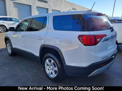 Used 2019 GMC Acadia SLE image 3