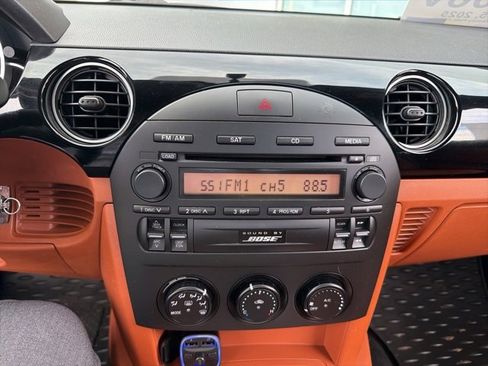 Used 2006 MAZDA MX-5 Miata Grand Touring image 7