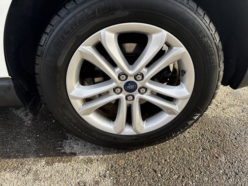 Used 2020 Ford Edge SEL w/ Convenience Package image 9