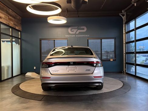 Used 2023 Honda Accord Sport image 4