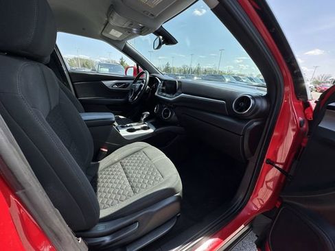 Used 2019 Chevrolet Blazer LT FWD image 28