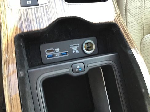 Used 2018 Land Rover Range Rover HSE image 43