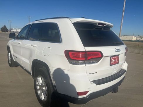 Used 2021 Jeep Grand Cherokee Laredo X image 7