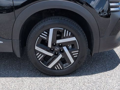 Certified 2026 Nissan Kicks SV FWD image 11