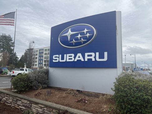 Used 2025 Subaru Forester Limited image 10