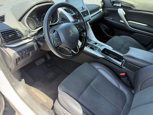 Used 2025 Mitsubishi Eclipse Cross SE AWD/4WD image 14