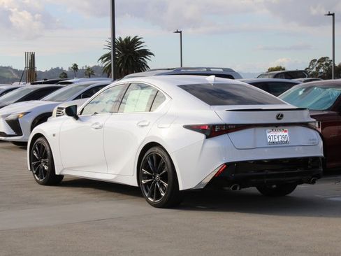 Certified 2025 Lexus IS 300 F Sport image 19