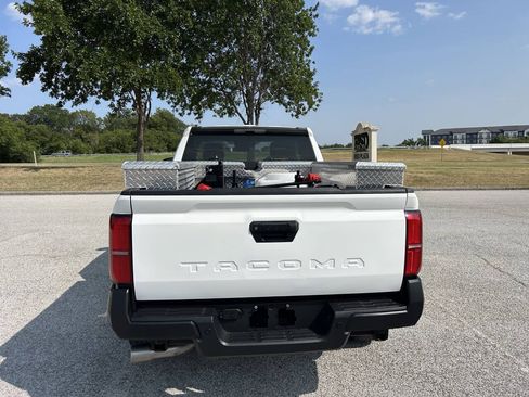 Used 2024 Toyota Tacoma SR RWD image 6