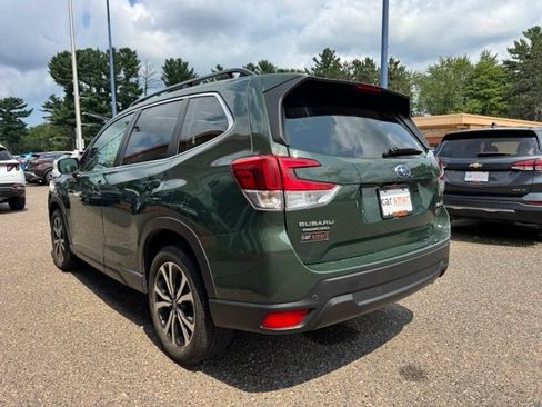 Used 2022 Subaru Forester Limited AWD/4WD image 5