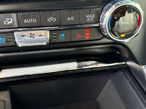 Used 2023 Ford F150 Lariat image 15