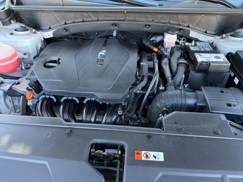 Used 2022 Hyundai Tucson SE w/ Cargo Package image 8