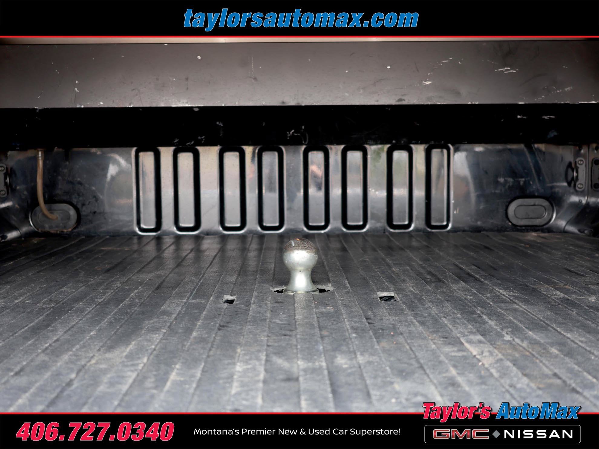 Used 2022 Ford F350 Platinum w/ FX4 Off-Road Package AWD/4WD image 43