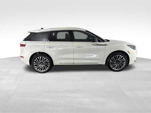 Used 2020 Lincoln Corsair Reserve w/ Equipment Group 201A FWD image 6