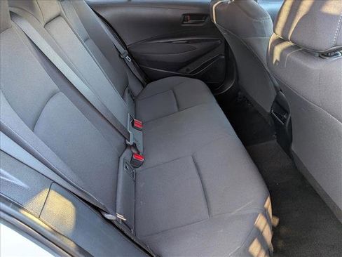 Used 2022 Toyota Corolla LE image 18