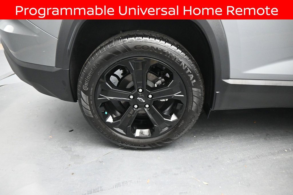 Used 2026 Chevrolet Equinox LT w/ Convenience Package II FWD image 23