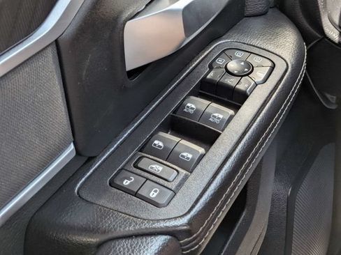 Used 2025 RAM 2500 Big Horn AWD/4WD image 24