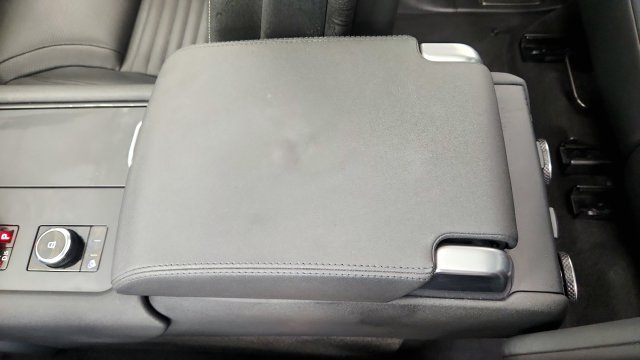 Used 2025 Land Rover Discovery S AWD/4WD image 72