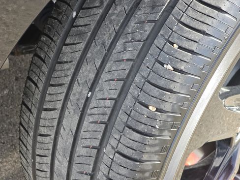 Used 2021 Chevrolet Equinox Premier w/ Redline Edition image 13