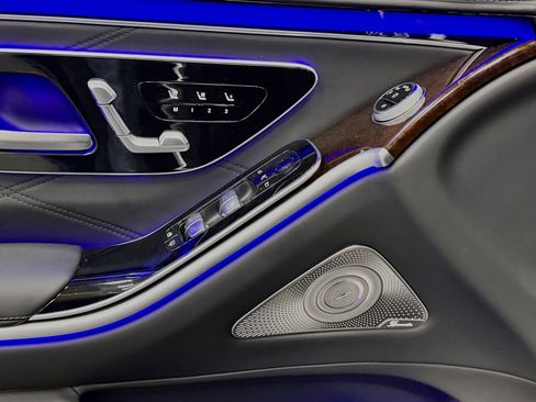 New 2026 Mercedes-Benz Maybach S 680 4MATIC image 19