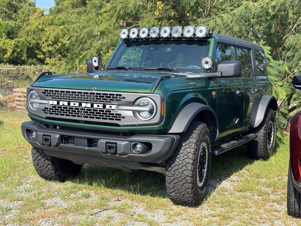 Used 2023 Ford Bronco Badlands w/ Sasquatch Package AWD/4WD image 4