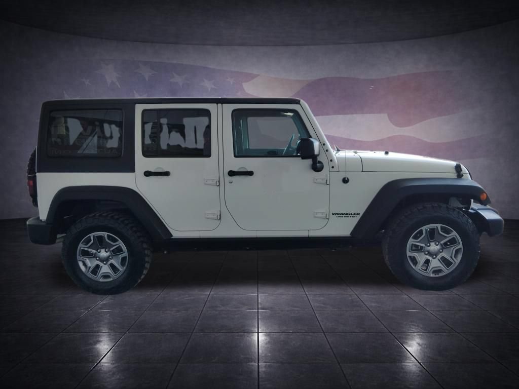 Used 2016 Jeep Wrangler Unlimited Rubicon w/ Connectivity Group AWD/4WD image 6