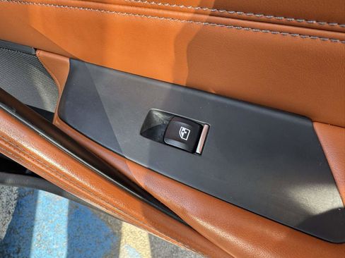 Used 2022 BMW M5 w/ Competition Package image 40