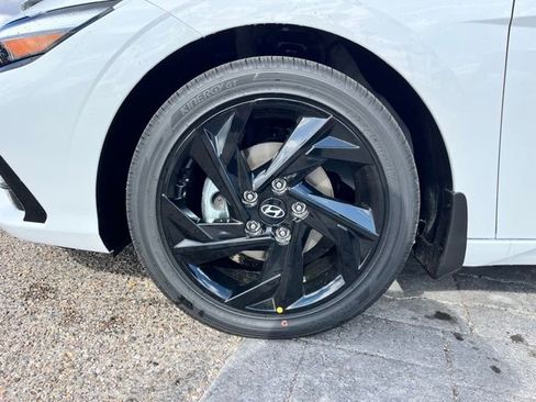New 2026 Hyundai Elantra SEL Sport Premium FWD image 7