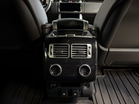 Used 2020 Land Rover Range Rover Long Wheelbase HSE image 22