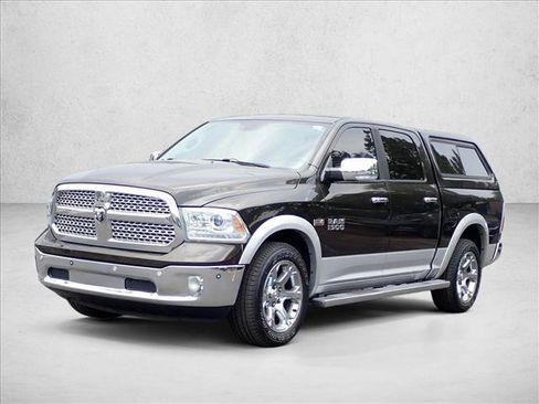 Used 2014 RAM 1500 Laramie w/ Convenience Group AWD/4WD image 11