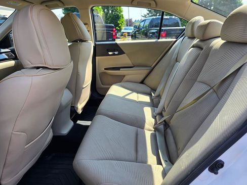 Used 2016 Honda Accord LX image 6