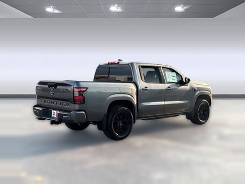 Certified 2026 Nissan Frontier SV w/ Tow Package AWD/4WD image 13