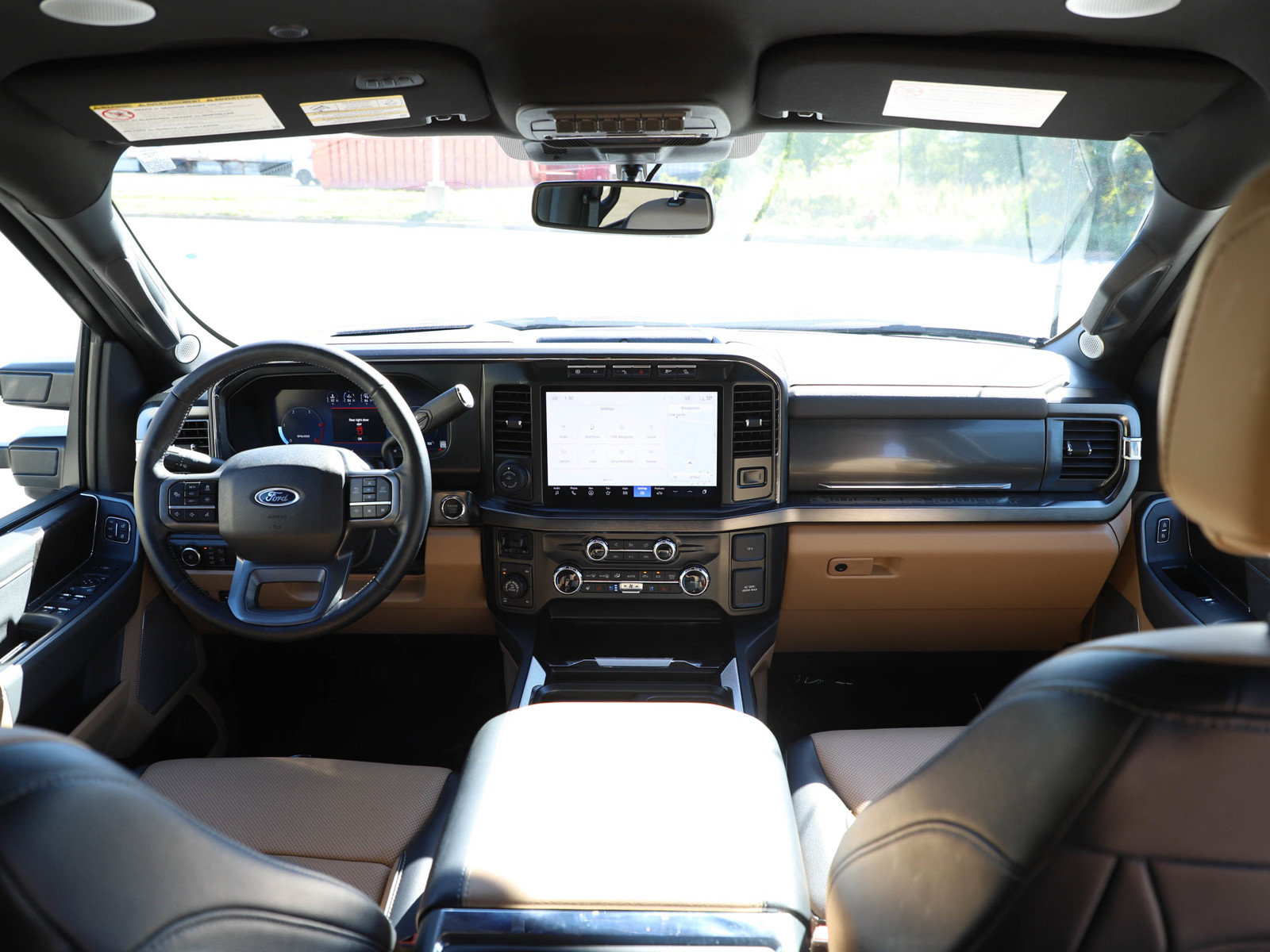 Used 2024 Ford F350 Lariat w/ Lariat Ultimate Package AWD/4WD image 13