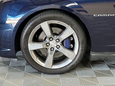 Used 2011 Chevrolet Camaro SS image 39