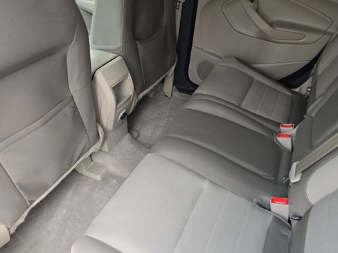 Used 2015 Ford Escape SE FWD image 12