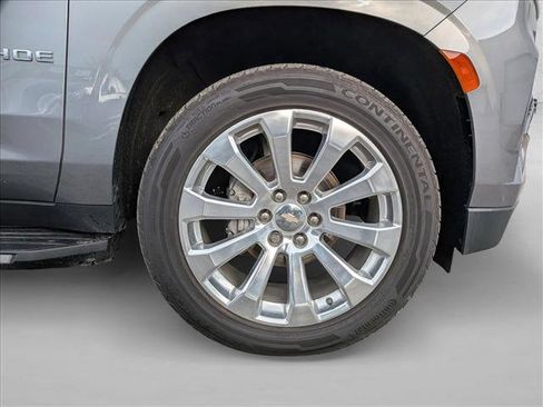 Used 2022 Chevrolet Tahoe Premier AWD/4WD image 27