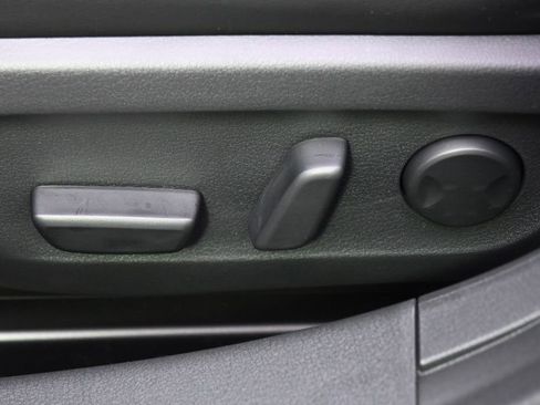 New 2026 MAZDA MAZDA3 Hatchback w/Premium Plus Pkg image 14