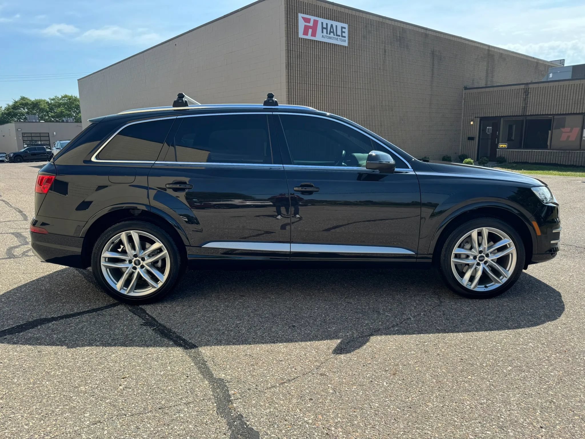 Used 2018 Audi Q7 3.0T Prestige AWD/4WD image 11