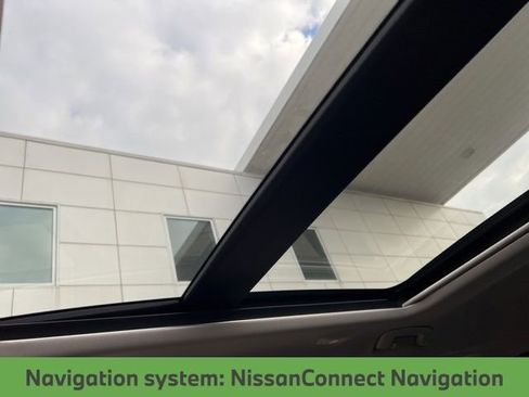 Used 2023 Nissan Rogue Platinum w/ Platinum Premium Package image 7