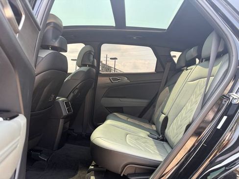 Certified 2025 Kia Sportage X-Line w/ Premium Package AWD/4WD image 11