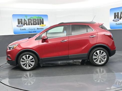 Used 2019 Buick Encore Preferred FWD image 2