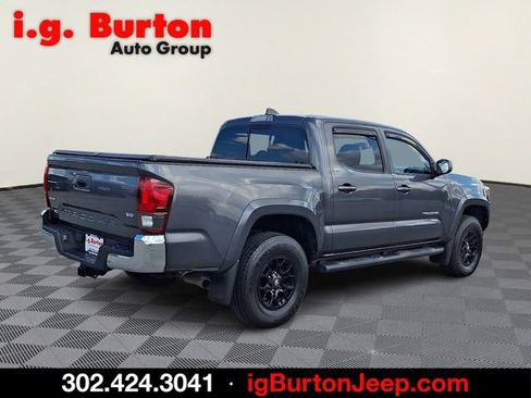 Used 2022 Toyota Tacoma SR5 AWD/4WD image 6