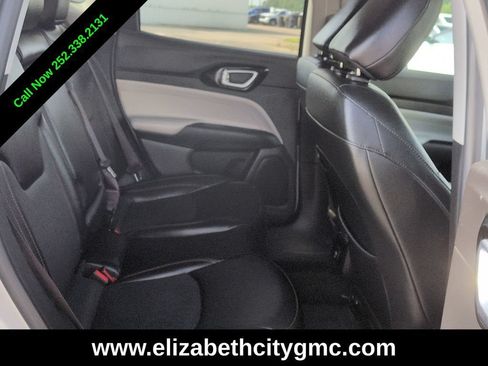 Used 2022 Jeep Compass Limited AWD/4WD image 18