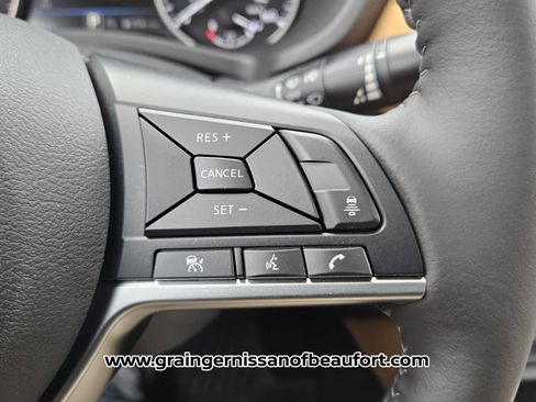 New 2025 Nissan Sentra SV w/ SV Premium Package image 13