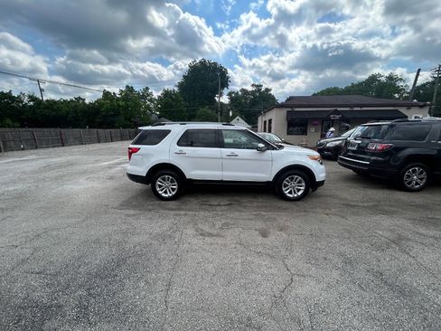 Used 2013 Ford Explorer XLT AWD/4WD image 13