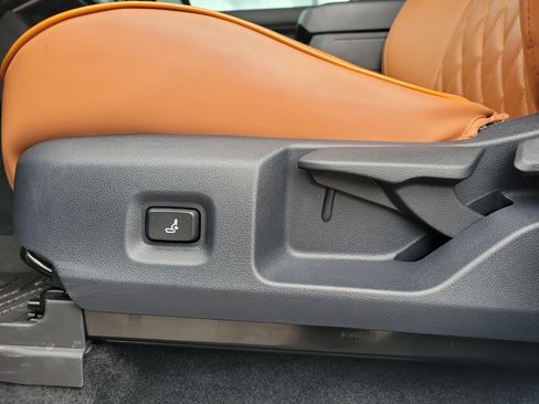 Used 2025 Toyota Tacoma TRD Sport image 15