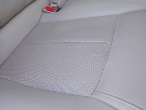 Used 2015 Buick LaCrosse Premium FWD image 25