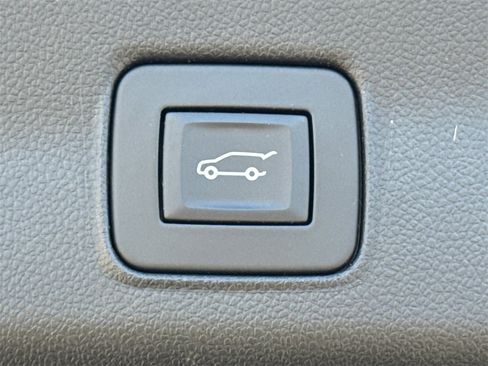 Used 2024 Chevrolet TrailBlazer ACTIV w/ Convenience Package image 19