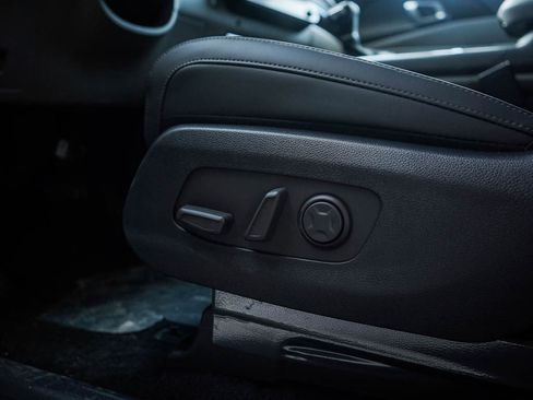 New 2026 Kia Carnival FWD image 20